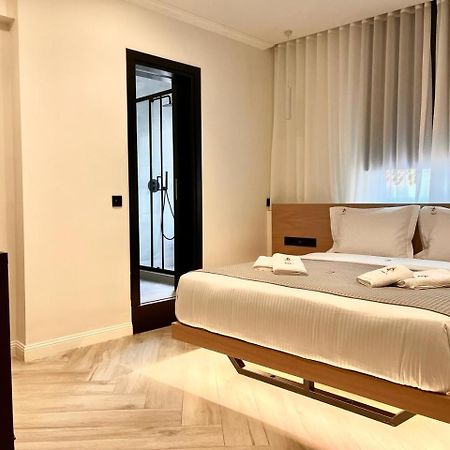 Triple A - Chic & Elegant By The Market - Free Parking! Athens Exterior photo
